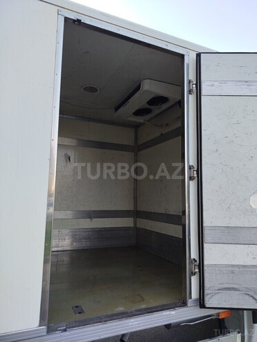 Mercedes Sprinter 513 2009, 427,000 km - 2.7 l - Xırdalan