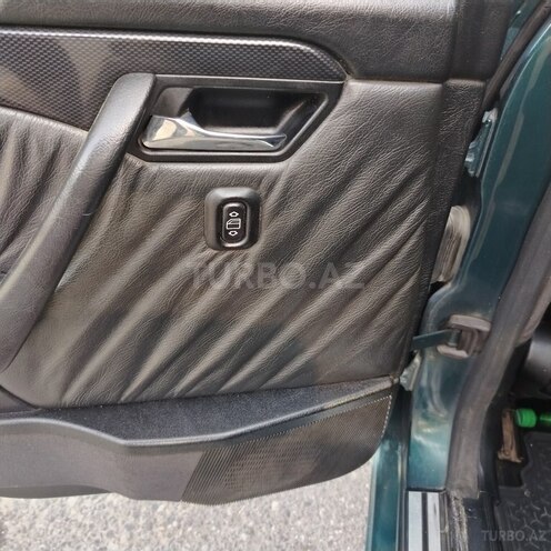 Mercedes C 180 1996, 250,000 km - 1.8 l - Qusar