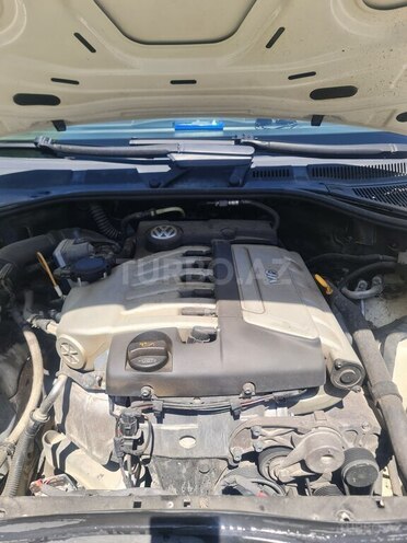 Volkswagen Touareg 2006, 292,000 km - 3.2 l - Gəncə