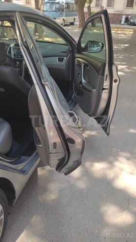 Hyundai Elantra 2014, 63,000 km - 1.8 л - Bakı