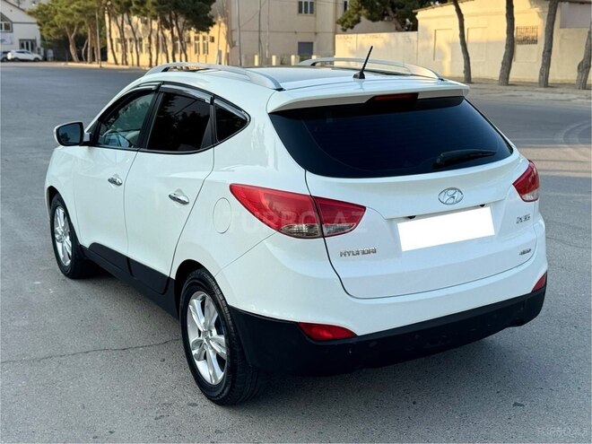 Hyundai ix35 2011, 245,000 km - 2.0 l - Bakı