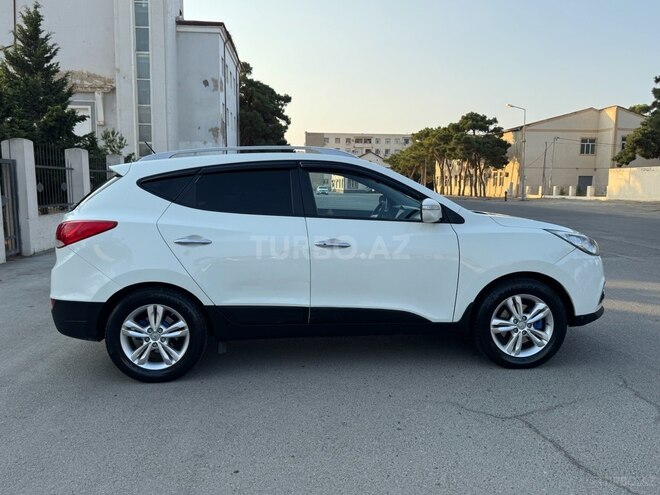 Hyundai ix35 2011, 245,000 km - 2.0 l - Bakı