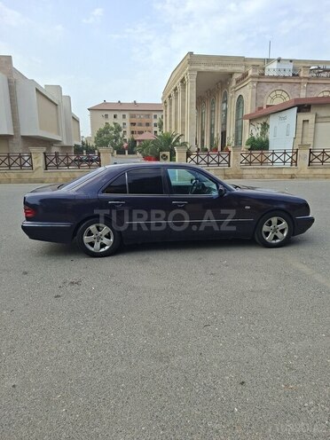 Mercedes E 220 d 1998, 262,000 km - 2.2 l - Bakı