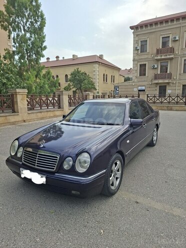 Mercedes E 220 d 1998, 262,000 km - 2.2 l - Bakı