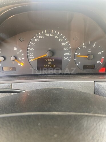 Mercedes E 220 d 1999, 311,701 km - 2.2 l - Şəmkir