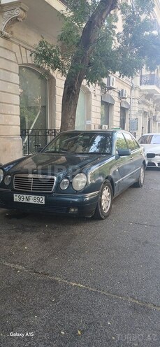 Mercedes E 220 d 1998, 652,382 km - 2.2 l - Xudat