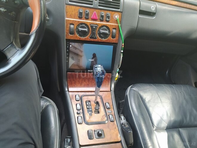 Mercedes E 220 d 1999, 499,540 km - 2.2 l - Ucar