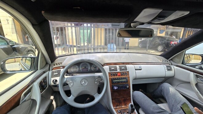 Mercedes E 320 2000, 252,000 km - 3.2 л - Lənkəran