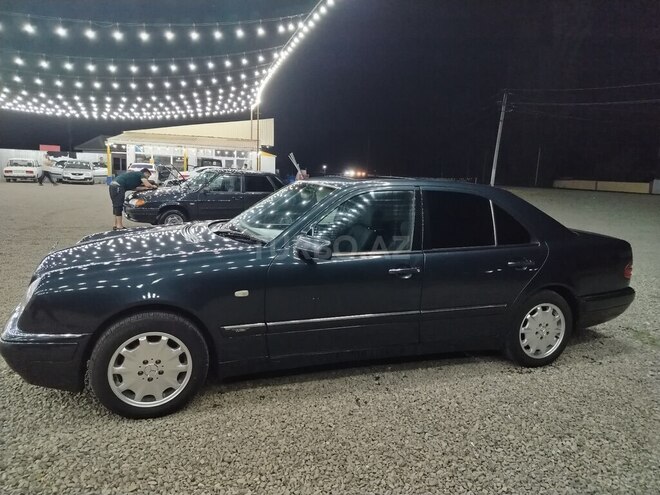Mercedes E 220 1996, 327,280 km - 2.2 l - Lənkəran
