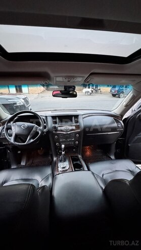 Nissan Patrol 2010, 270,000 km - 5.6 l - Bakı