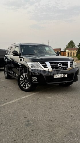 Nissan Patrol 2010, 270,000 km - 5.6 l - Bakı