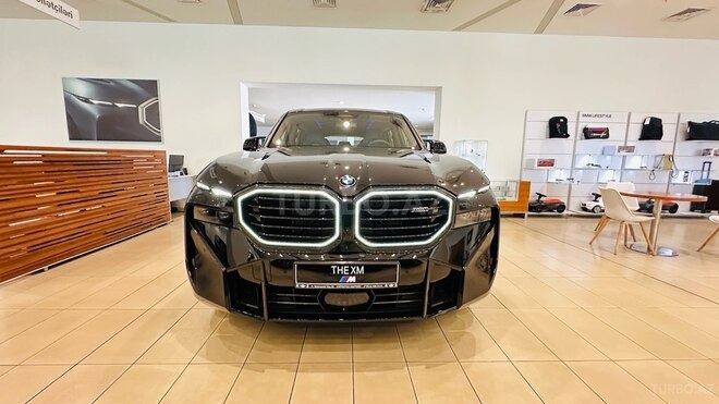 BMW XM 50e-4
