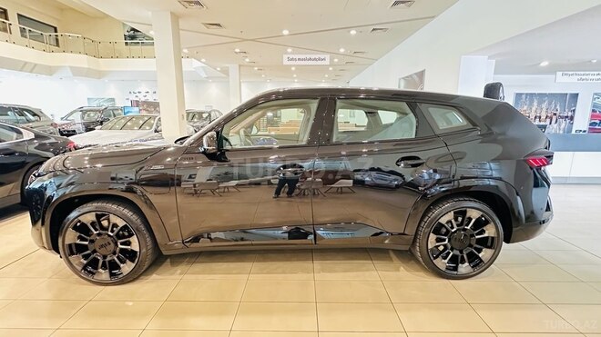 BMW XM 50e-9