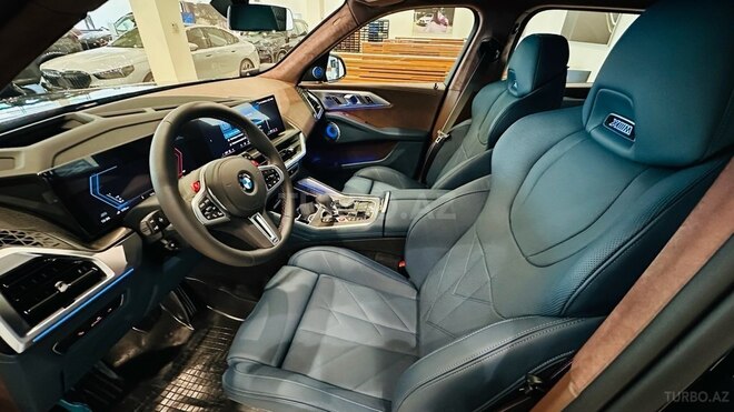 BMW XM 50e-13