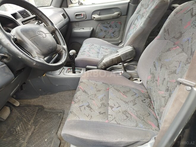 Toyota RAV4 1996, 277,000 km - 2.0 l - Zaqatala