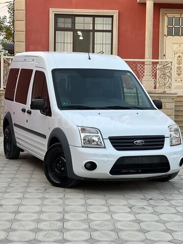 Ford Tourneo Connect 2010, 235,000 km - 1.8 l - Şəki