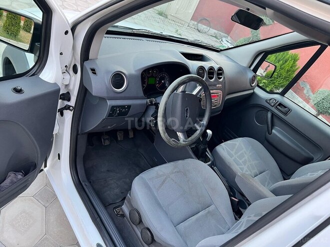 Ford Tourneo Connect 2010, 235,000 km - 1.8 l - Şəki