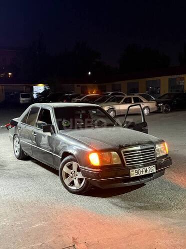Mercedes E 200 1993, 437,854 km - 2.0 l - Sumqayıt