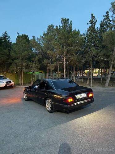 Mercedes E 200 1993, 437,854 km - 2.0 l - Sumqayıt