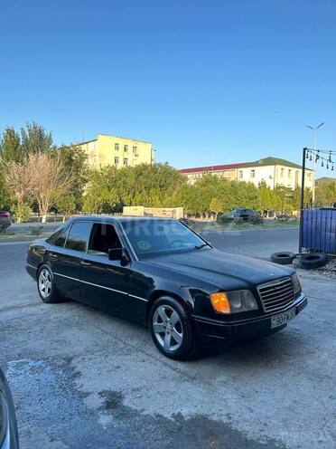 Mercedes E 200 1993, 437,854 km - 2.0 l - Sumqayıt