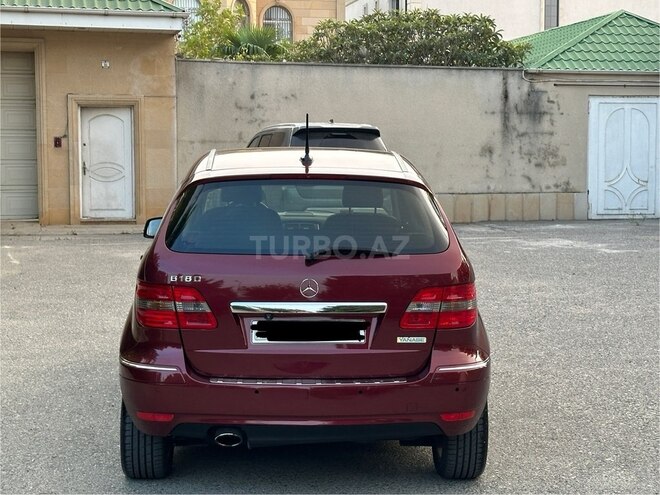 Mercedes B 170 2011, 112,000 km - 1.7 л - Sumqayıt