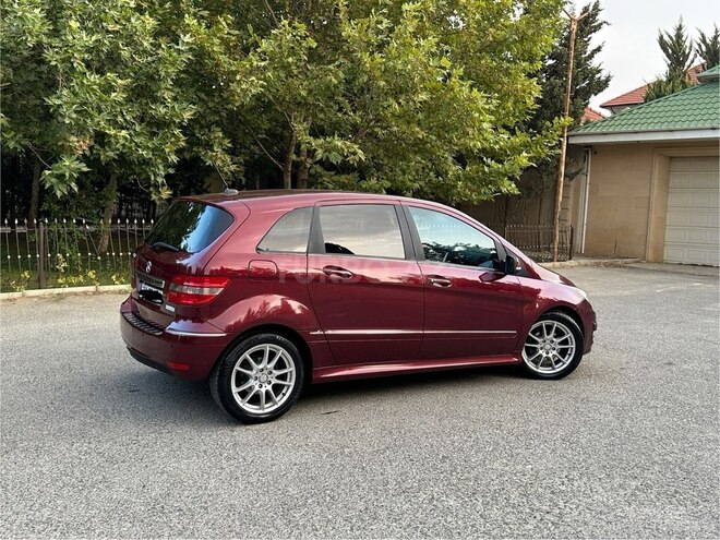 Mercedes B 170 2011, 112,000 km - 1.7 л - Sumqayıt