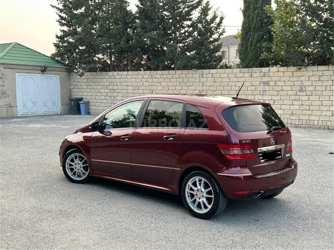 Mercedes B 170 2011, 112,000 km - 1.7 л - Sumqayıt