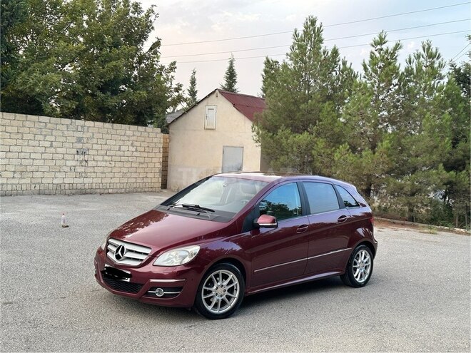 Mercedes B 170 2011, 112,000 km - 1.7 л - Sumqayıt