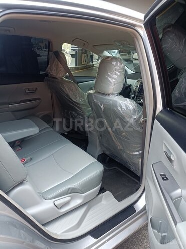 Toyota Prius V 2012, 198,600 km - 1.8 l - Bakı