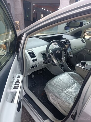 Toyota Prius V 2012, 198,600 km - 1.8 l - Bakı