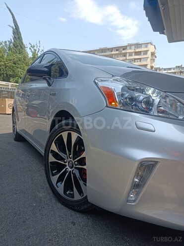 Toyota Prius V 2012, 198,600 km - 1.8 l - Bakı