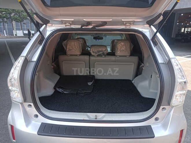 Toyota Prius V 2012, 198,600 km - 1.8 l - Bakı