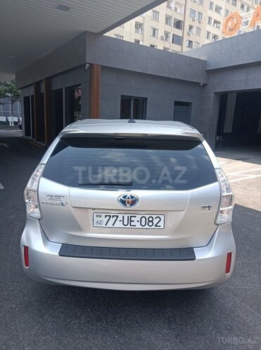 Toyota Prius V 2012, 198,600 km - 1.8 l - Bakı