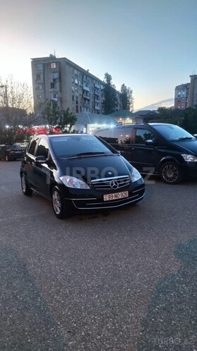 Mercedes A 180 2011, 150,000 km - 1.7 л - Bakı