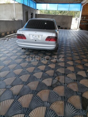 Mercedes E 240 2000, 340,797 km - 2.4 l - Ağstafa