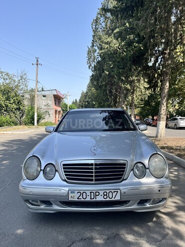 Mercedes E 270 2000, 407,236 km - 2.7 l - Qazax