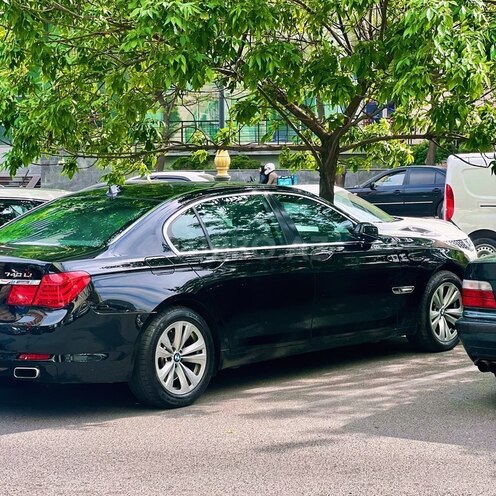 BMW 740Le 2012, 282,000 km - 3.0 l - Bakı