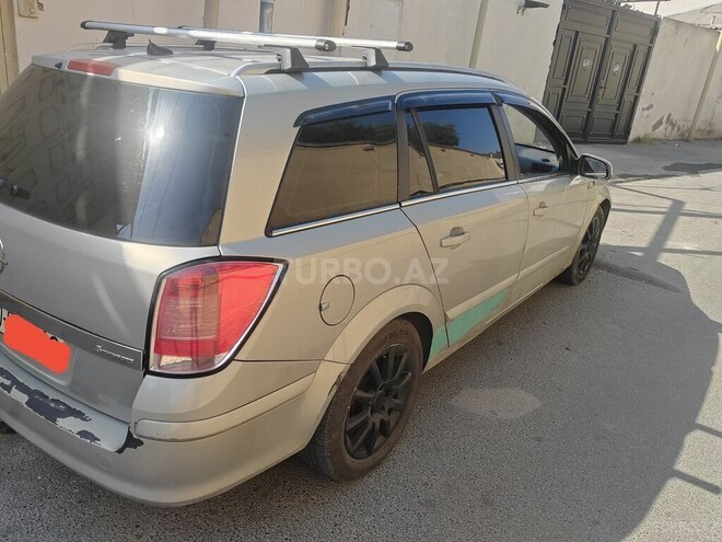 Opel Astra 2005, 385,000 km - 1.6 l - Astara