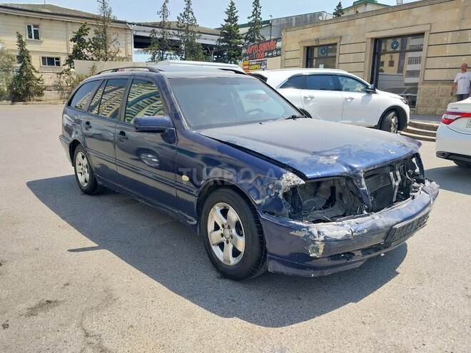 Mercedes C 220 d 1999, 321,147 km - 2.2 l - Bakı