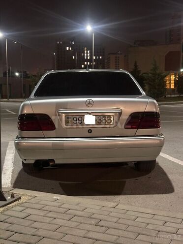 Mercedes E 300 d 1998, 185,000 km - 3.0 л - Bakı