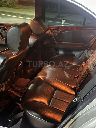 Mercedes E 300 d 1998, 185,000 km - 3.0 л - Bakı
