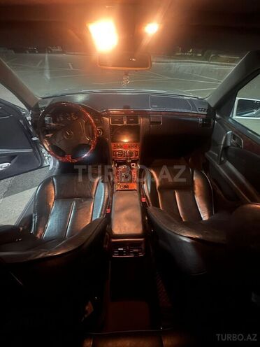 Mercedes E 300 d 1998, 185,000 km - 3.0 л - Bakı