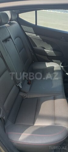 Hyundai Elantra 2016, 165,762 km - 1.6 l - Bakı
