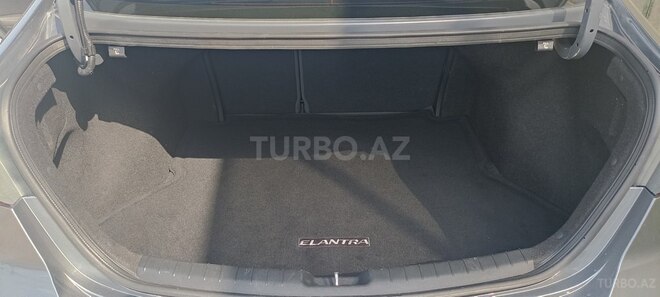 Hyundai Elantra 2016, 165,762 km - 1.6 l - Bakı