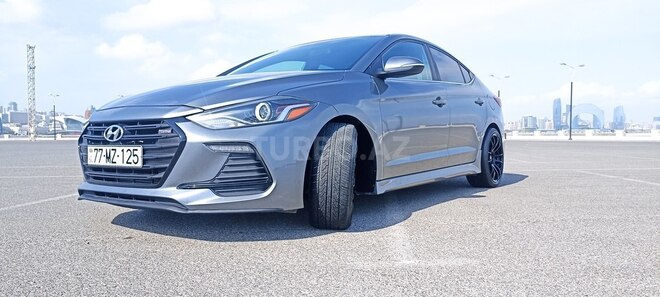 Hyundai Elantra 2016, 165,762 km - 1.6 l - Bakı