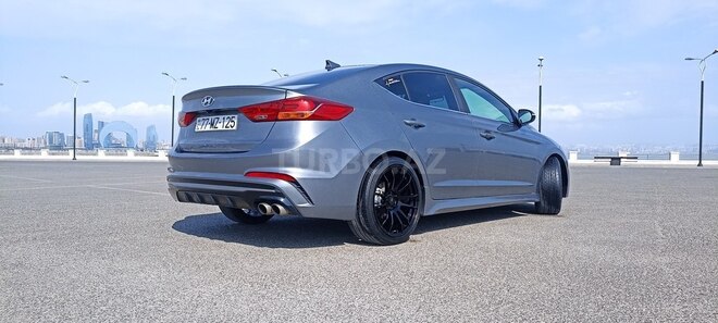 Hyundai Elantra 2016, 165,762 km - 1.6 l - Bakı