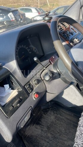Mercedes Vito 112 2000, 600,000 km - 2.2 л - Qazax