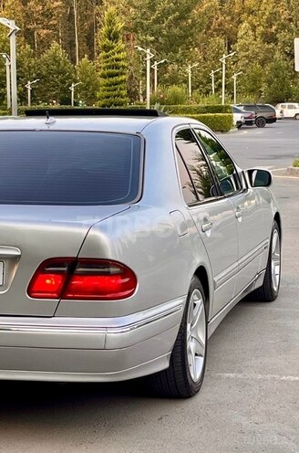 Mercedes E 240 2000, 393,000 km - 2.4 l - İmişli