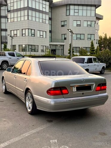 Mercedes E 240 2000, 393,000 km - 2.4 l - İmişli