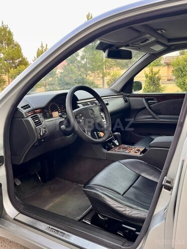 Mercedes E 240 2000, 393,000 km - 2.4 l - İmişli
